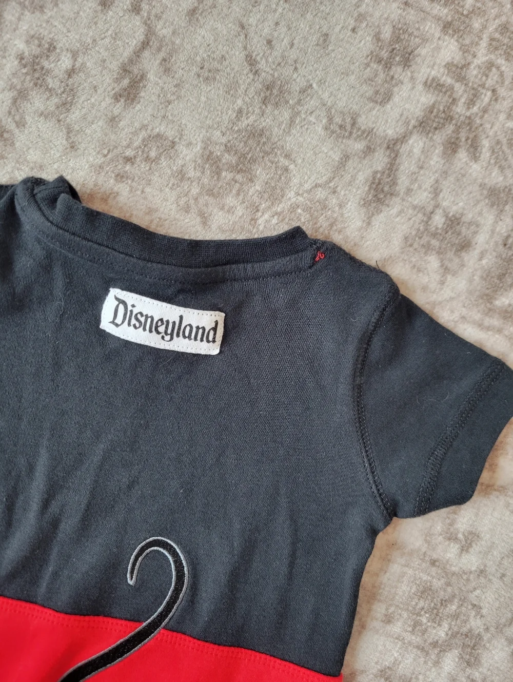 Disneyland‎ Mickey Mouse Bodysuit 18M Red Black Embroidered